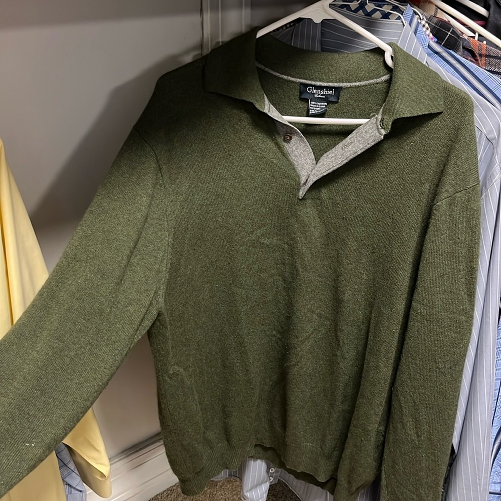 100% Cashmere Men’s L Glenshiel Sweater green and grey. Like new